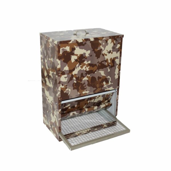 GALVANISED TREADLE FEEDER 10 KG. CAMOUFLAGE