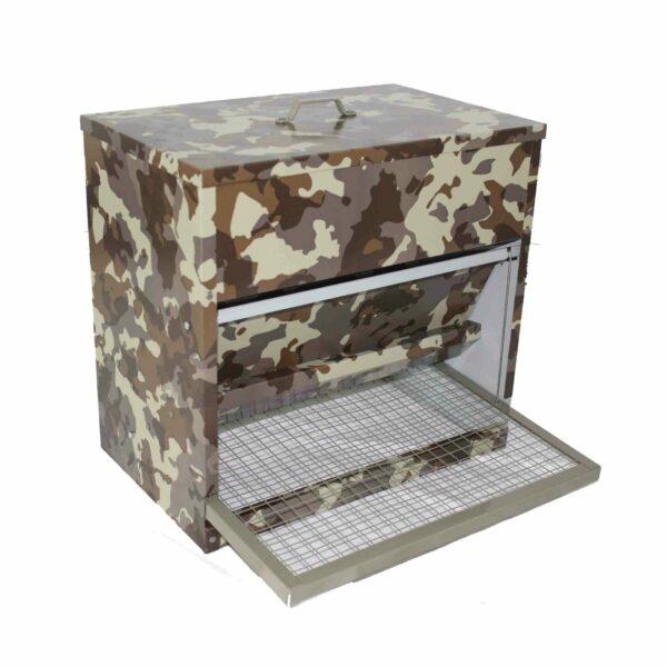 GALVANISED TREADLE FEEDER 20 KG. CAMOUFLAGE