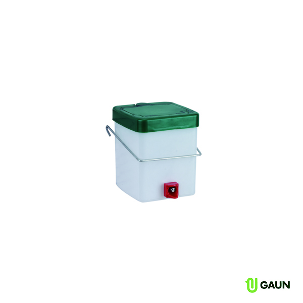 ABREUVOIR A TETINE HORIZONTAL VOLAILLES – 0,5 L.