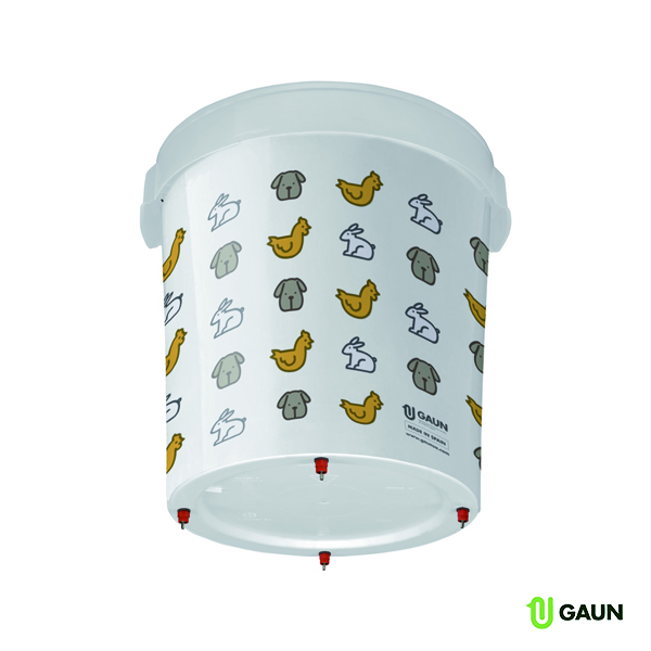 WATERING BUCKET WITH VERTICAL NIPPLE-32 L