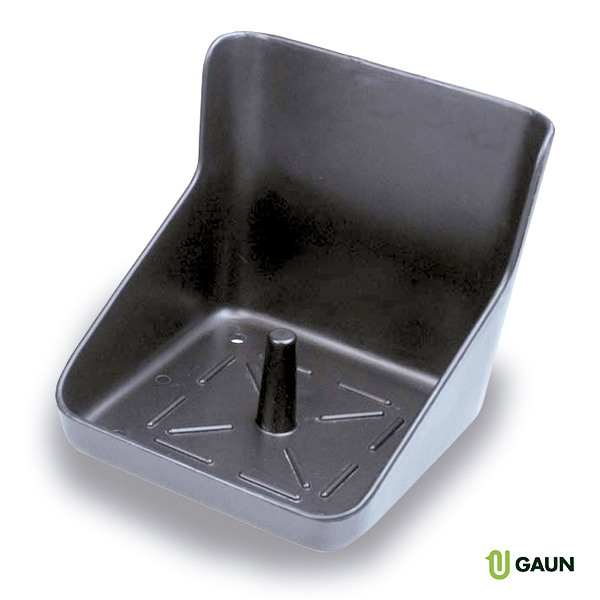 PLASTIC SALT LICK HOLDER