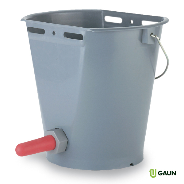 CALF FEEDING BUCKET 8 L.